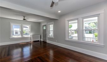 41 Wellesley Ave, North Providence, RI 02911