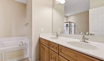 43905 HICKORY CORNER Ter 105, Ashburn, VA 20147