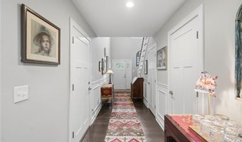 80 Conley Ave 6, Cranston, RI 02921
