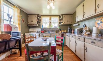 483 Store Hill Rd, Austinville, VA 24312