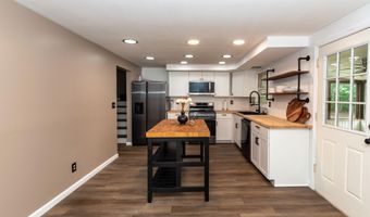 815 BERRYWOOD Ln, Absecon, NJ 08205