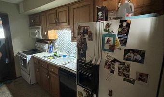 608 S Garnavillo St, Anamosa, IA 52205