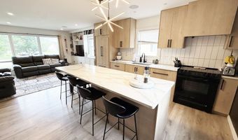908 NE 10th Ave, Aberdeen, SD 57401
