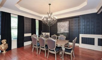 2210 Spalding Dr, Atlanta, GA 30350