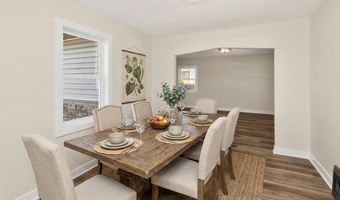 606 1st Ave S, Altoona, IA 50009
