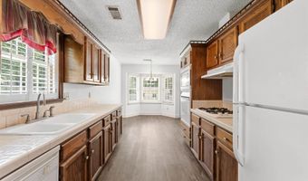 14 Carwin Dr, Benton, AR 72015