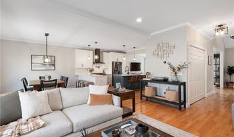 105 Hunting Hill Dr, Cumberland, RI 02864