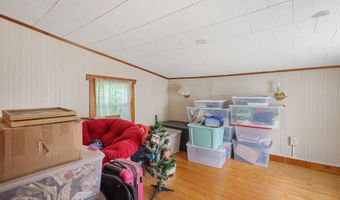 203 Grove St, Bangor, ME 04401