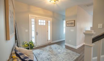 240 Fernwood Dr, Bayville, NJ 08721