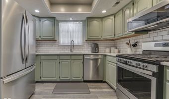841 Country Ln, Indianapolis, IN 46217