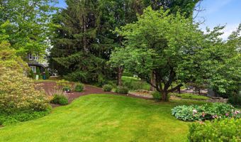 4053 WEDGEWOOD Rd, Allentown, PA 18104