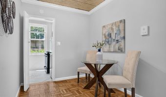 226 N THOMAS St N 226-3, Arlington, VA 22203