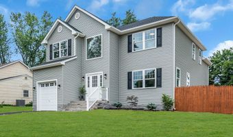 41 Avondale Ln, Aberdeen, NJ 07747