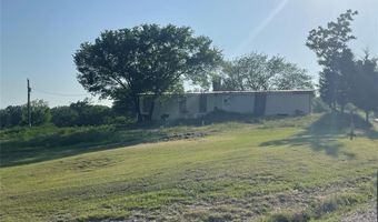 858 County Road 2395, Alvord, TX 76225