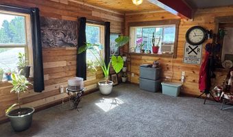 941 S Main St, Cascade, ID 83611