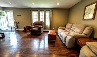 131 Pine Cir, Bennington, VT 05201