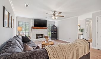 100 HUMMINGBIRD Cir, Alabaster, AL 35007