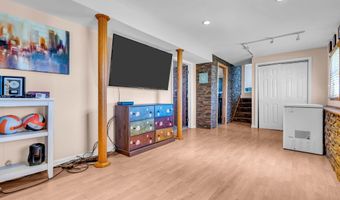 1233 Pacific Ave, Beachwood, NJ 08722