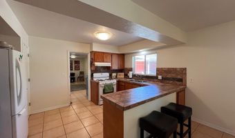254 W La Cuesta Dr, Benson, AZ 85602