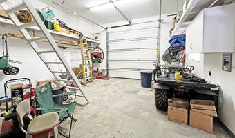 390 N Broadway St, Blackfoot, ID 83221