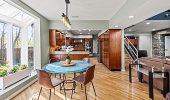 8901 POTOMAC STATION Ln, Potomac, MD 20854