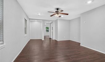 702 9th St, Barling, AR 72923