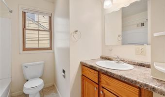 1605 6th St SE, Austin, MN 55912