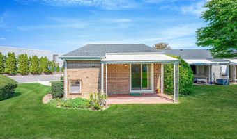 47 Harbor N, Amityville, NY 11701