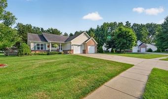7774 E Ridge Dr, Almont, MI 48003