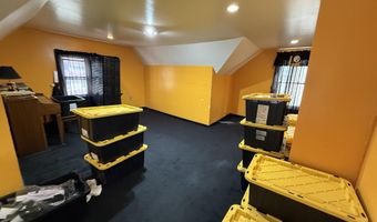 2927 Pine Ave, Altoona, PA 16601
