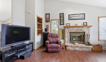 1700 E TRACIA Ln, Appleton, WI 54911