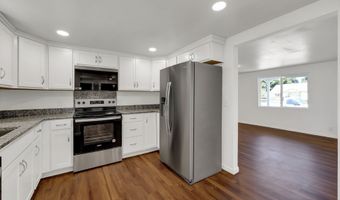 2665 E St, Springfield, OR 97477