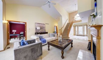 825 Brookside Dr, Ann Arbor, MI 48105