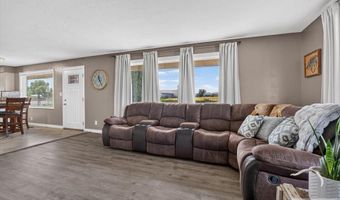 559 Rich Ln, Blackfoot, ID 83221