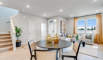 8341 SE Crescent Dr, Hillsboro, OR 97123
