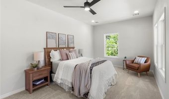 1104 Berkeley St, College Station, TX 77840