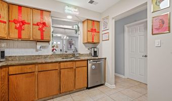 283 Gloucester Ct, Aberdeen, NJ 07747