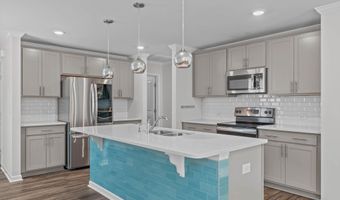 908 Bellewood Gardens Dr, Angier, NC 27501
