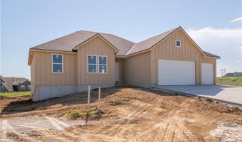 16729 Pinehurst Dr, Basehor, KS 66007