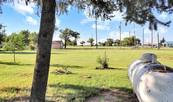 105 E Matador Dr, Adrian, TX 79001