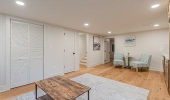 3107 MOSBY St, Alexandria, VA 22305