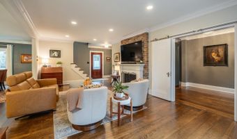 3729 Broadview Dr, Cincinnati, OH 45208