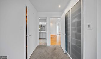 2106 CHESAPEAKE HARBOUR Dr 202, Annapolis, MD 21403