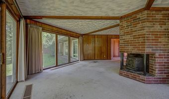 10788 US Highway 50, Aurora, IN 47001