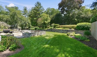 7556 PEPPERELL Dr, Bethesda, MD 20817