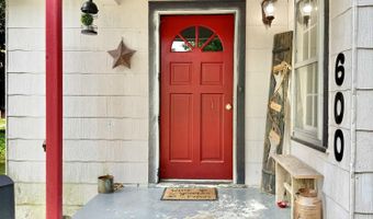 600 E Pearl St, Aurora, MO 65605