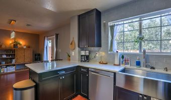 8305 CASA GRIS Ct NW, Albuquerque, NM 87120