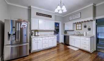 414 N A St, Arkansas City, KS 67005