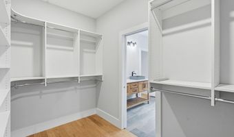 14 Stacey Ln 2, Chester, NH 03036