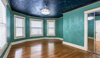 1113 State St, Alton, IL 62002